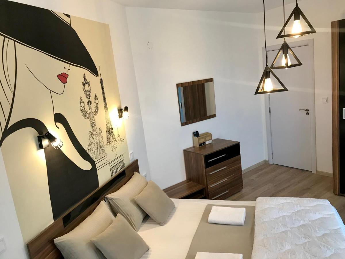 Apartment Raya Обзор Екстер'єр фото