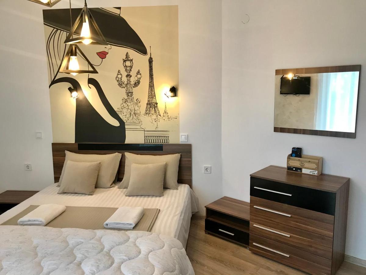 Apartment Raya Обзор Екстер'єр фото