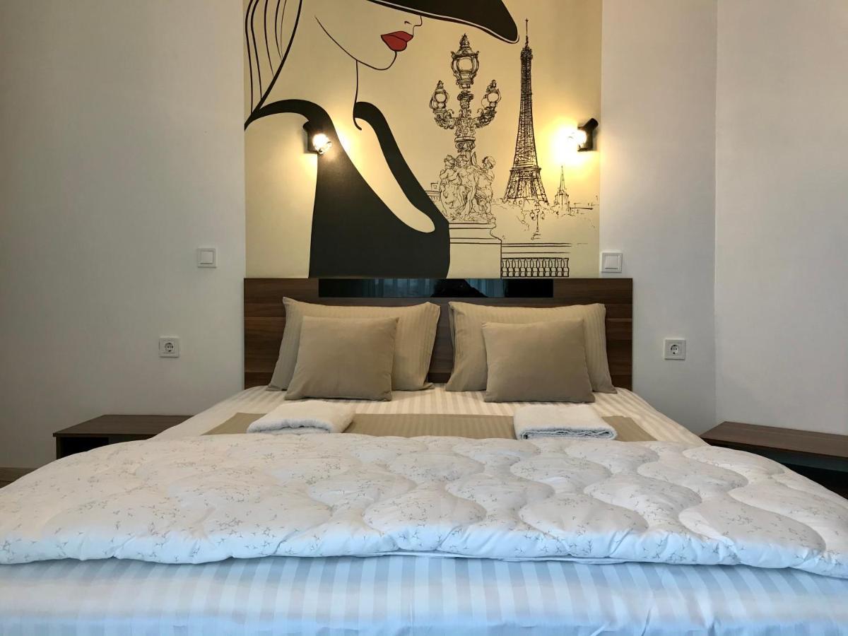 Apartment Raya Обзор Екстер'єр фото