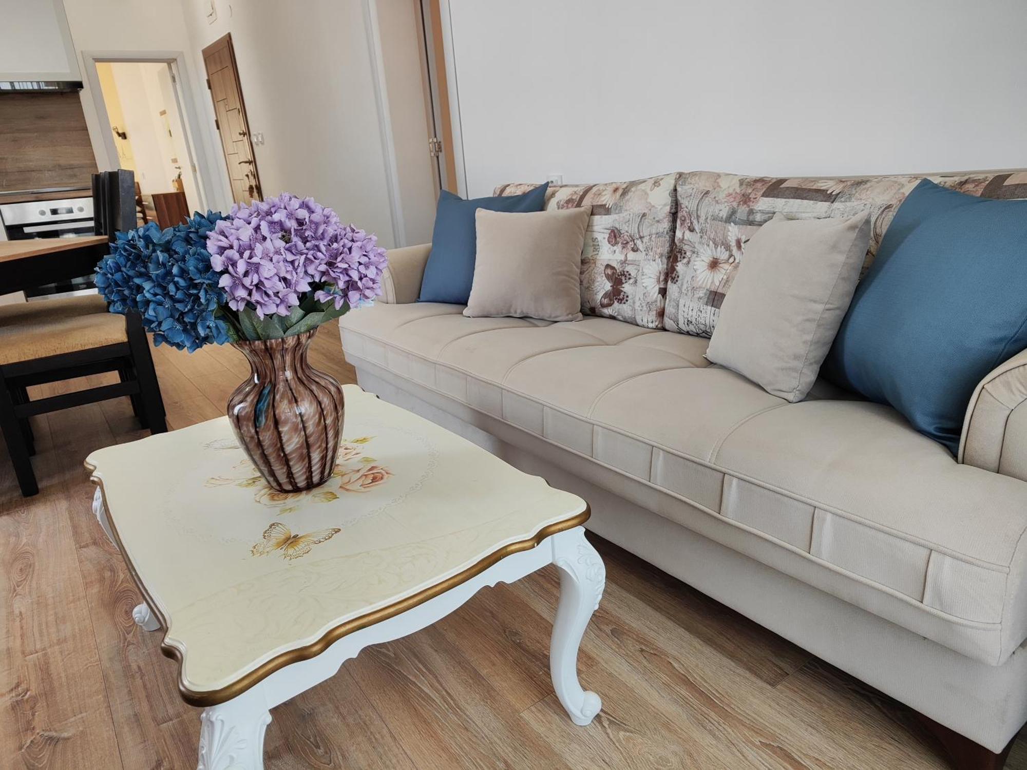 Apartment Raya Обзор Екстер'єр фото